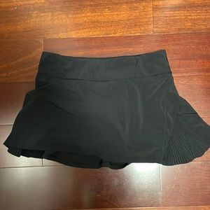 Lululemon black running skirt